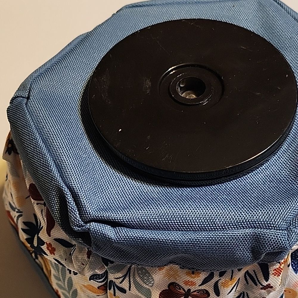 Singer Sewing Basket - Picture 7 of 7